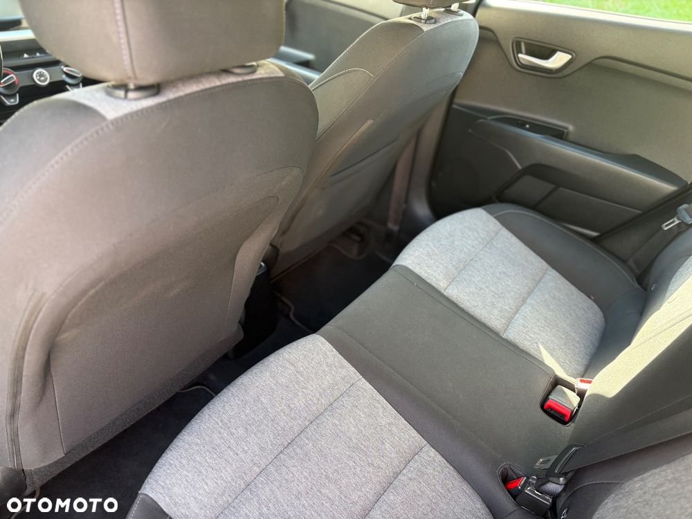 Kia Stonic - 21