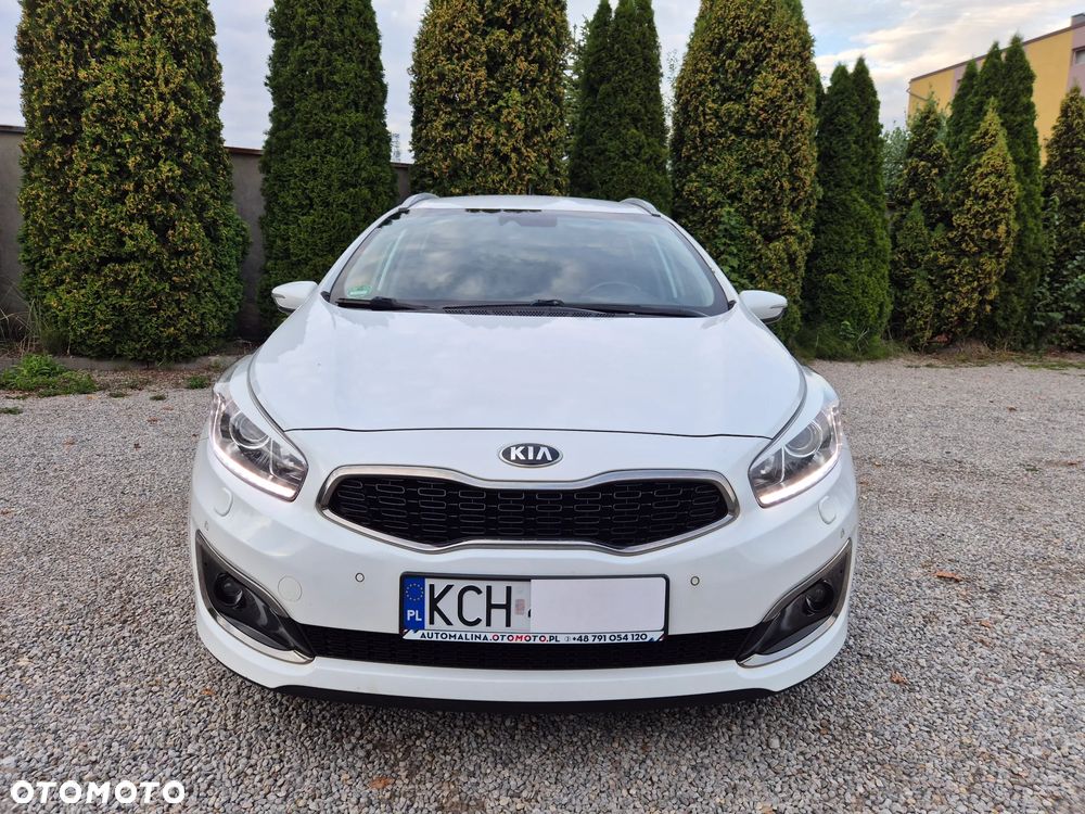 Kia Ceed 1.6 GDI ISG Spirit - 29