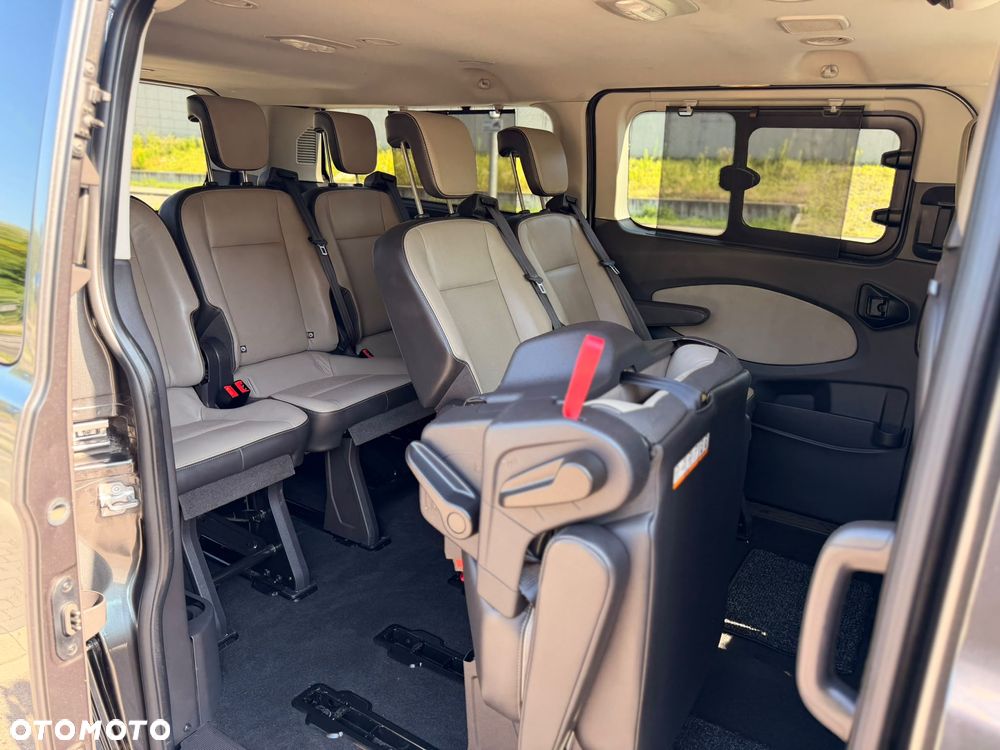 Ford Tourneo Custom 310 L2H1 VA Titanium - 18