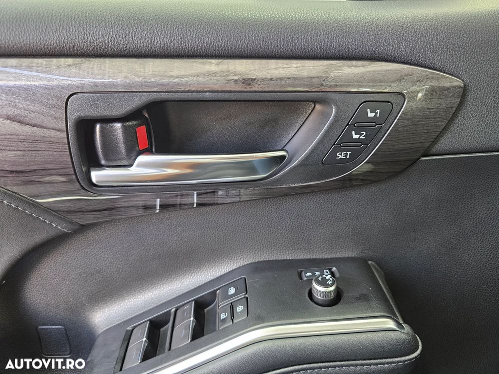 Toyota Highlander 2.5 L Dynamic Force 248CP Executive Metallic - 26