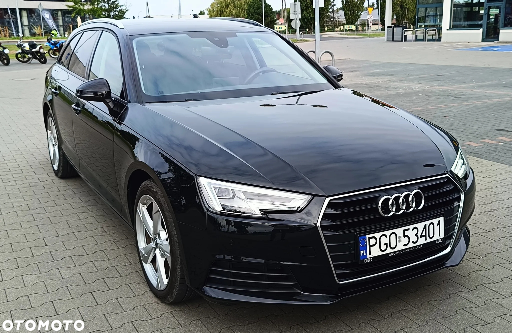 Audi A4 Avant 2.0 TDI S tronic - 2