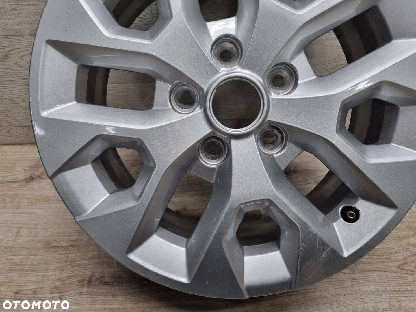 Felga Dacia Duster II 6.5Jx16 CH5-50 Et50 5x114.3 403009696R - 8