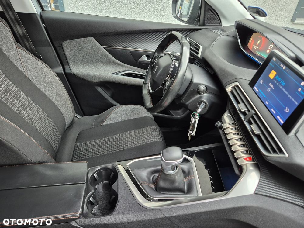 Peugeot 3008 PureTech 130 Stop & Start GPF Active - 31