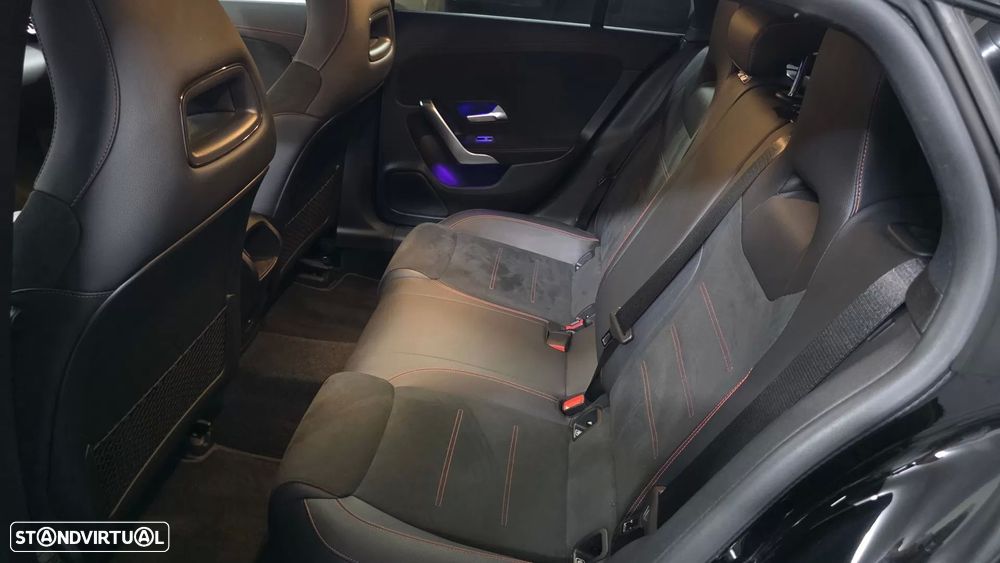 Mercedes-Benz CLA 250 e Shooting Brake AMG Line - 30