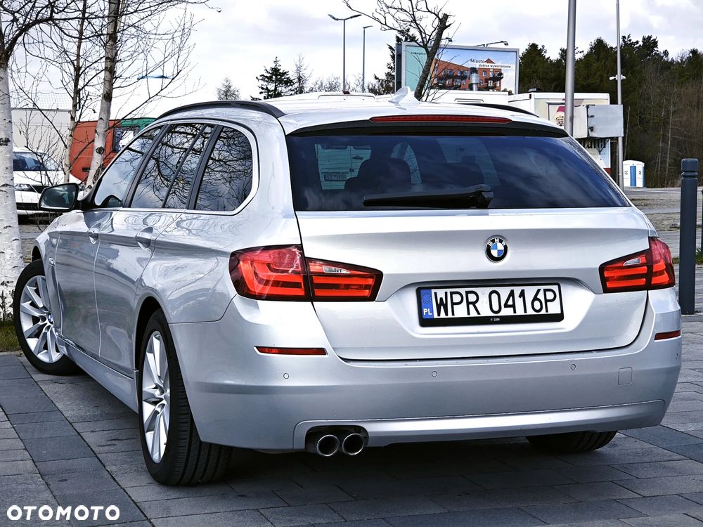 BMW Seria 5 525d Sport-Aut - 40