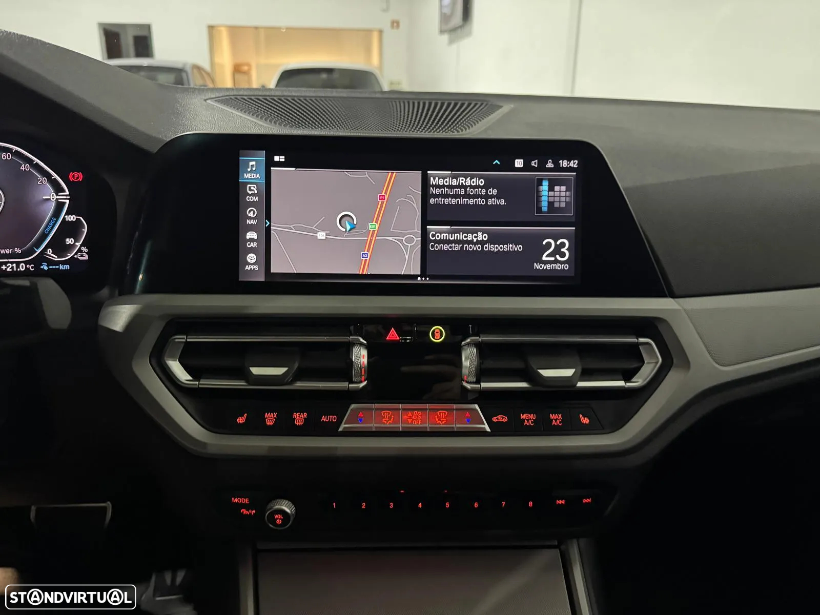 BMW 330 e Auto - 31