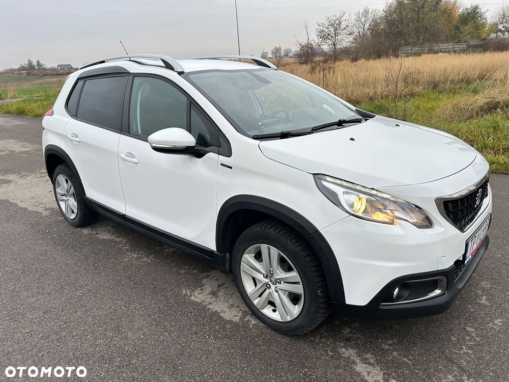 Peugeot 2008 PureTech 82 Signature - 8