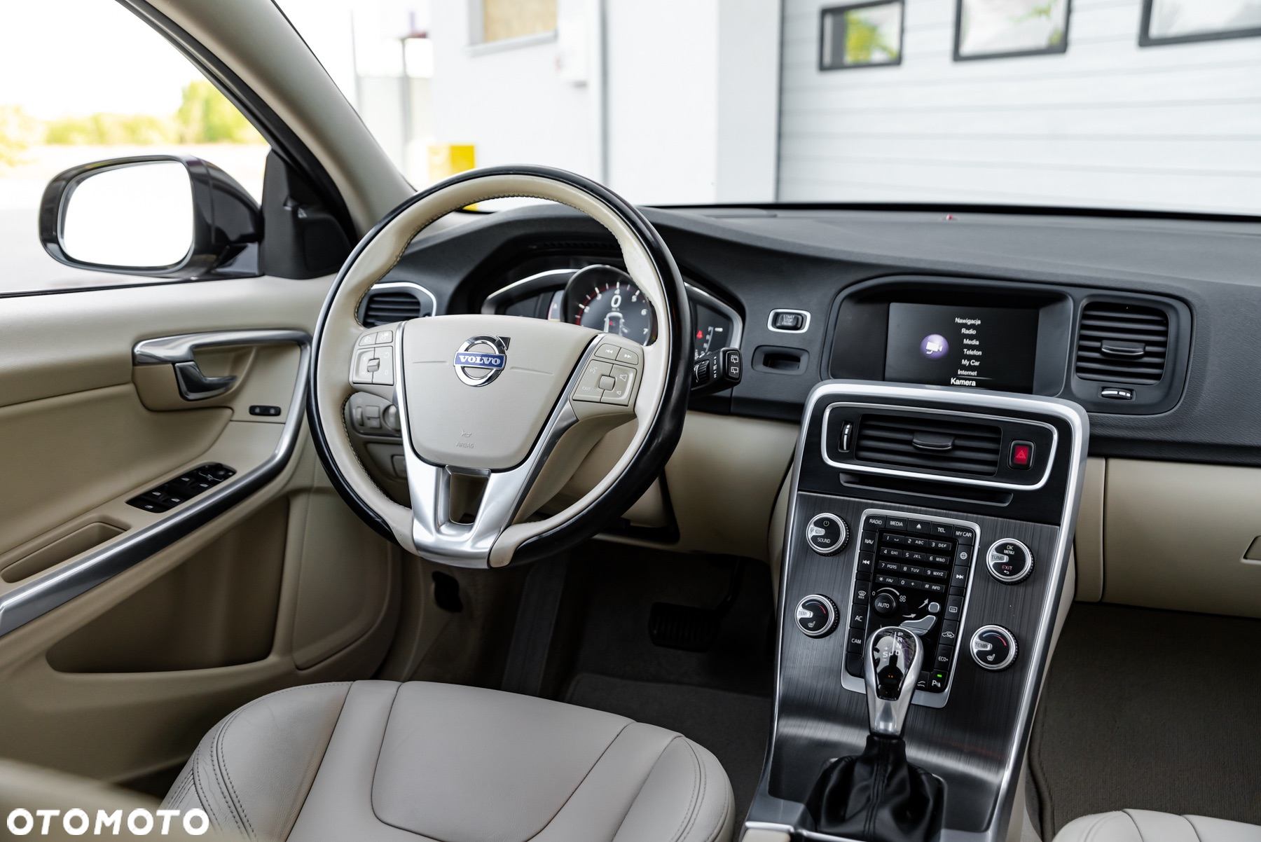 Volvo V60 Cross Country T5 Geartronic Summum - 28