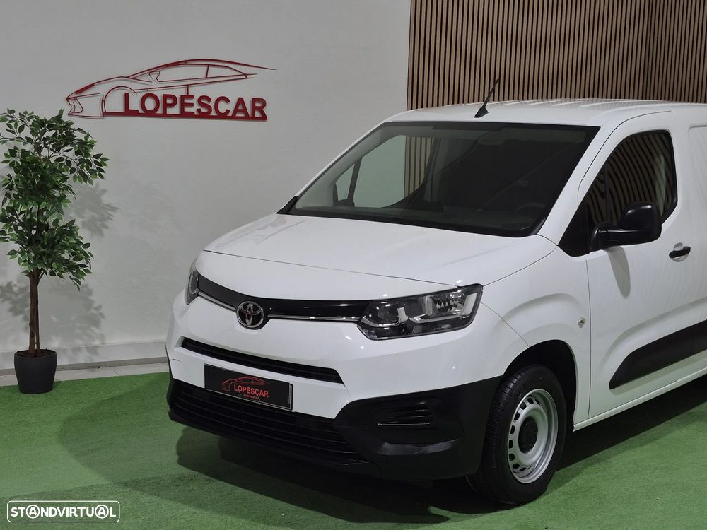 Toyota Proace 1.5D - 2022 - 3 LUG | GARANTIA | NACIONAL - 2