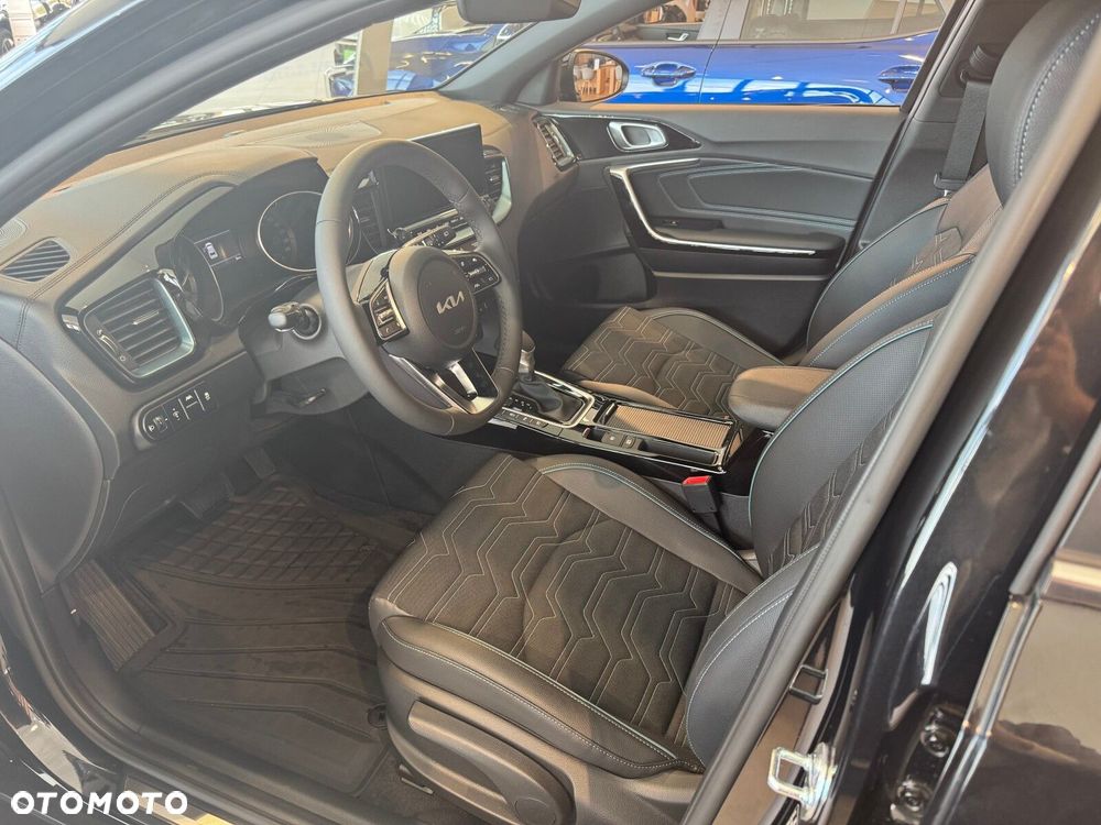 Kia XCeed - 4