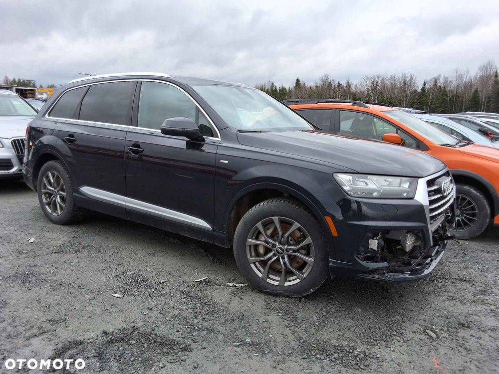 Audi Q7 - 1