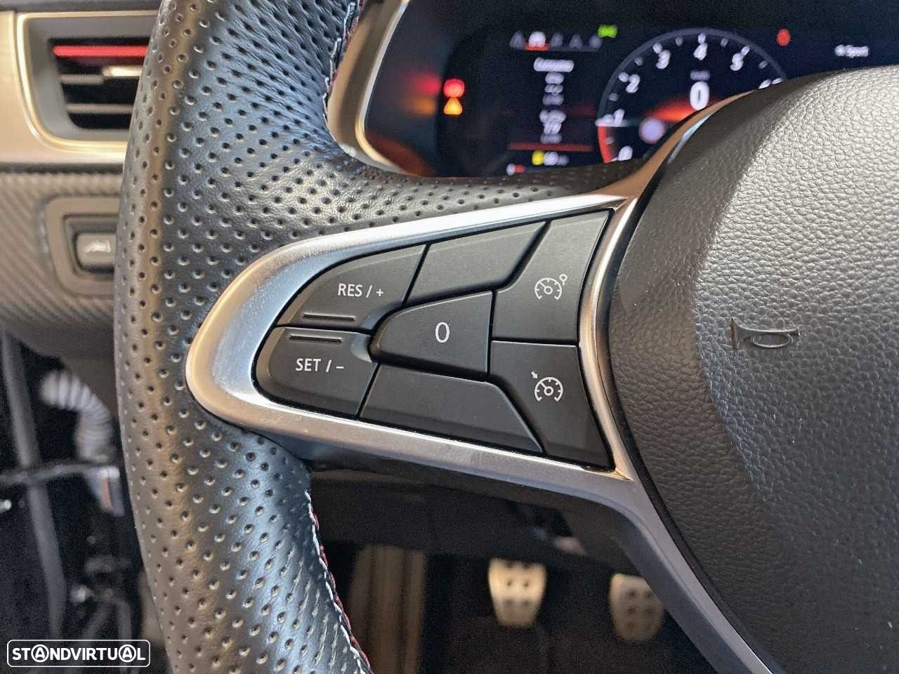 Renault Captur - 18