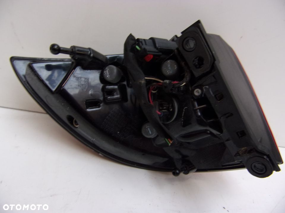 CHRYSLER PACIFICA 16- LAMPA PRAWA TYŁ P68229026AD - 4