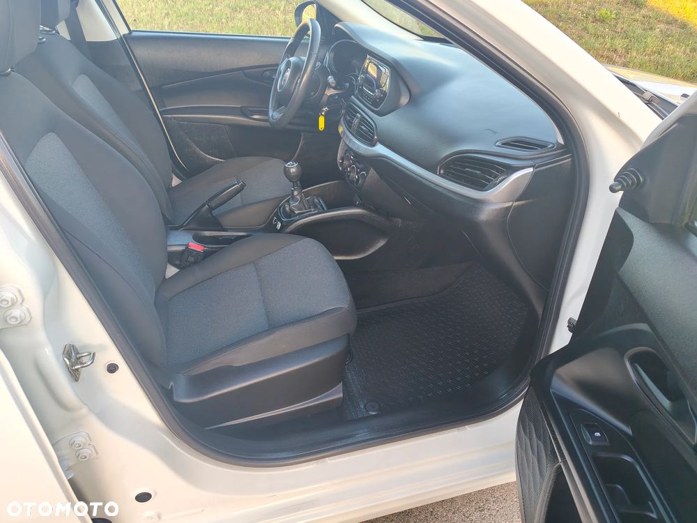 Fiat Tipo 1.4 Classic - 29