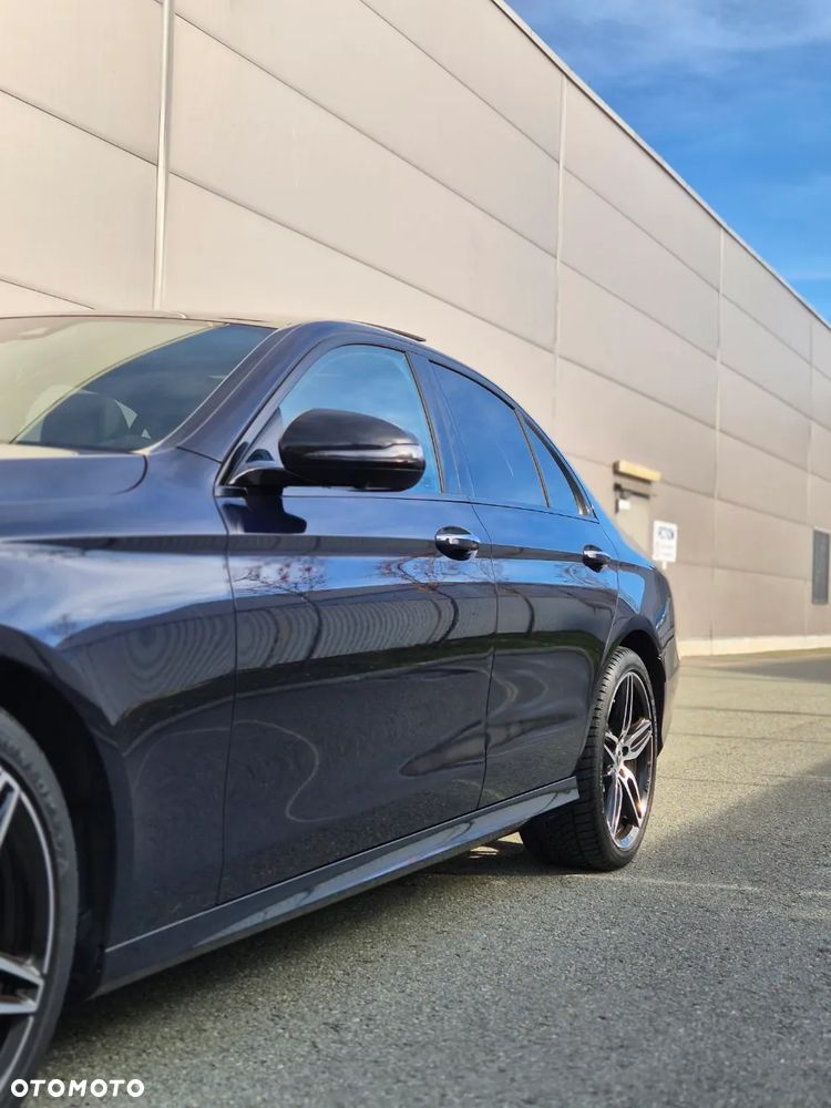 Mercedes-Benz Klasa E 220 d 4-Matic 9G-TRONIC - 8