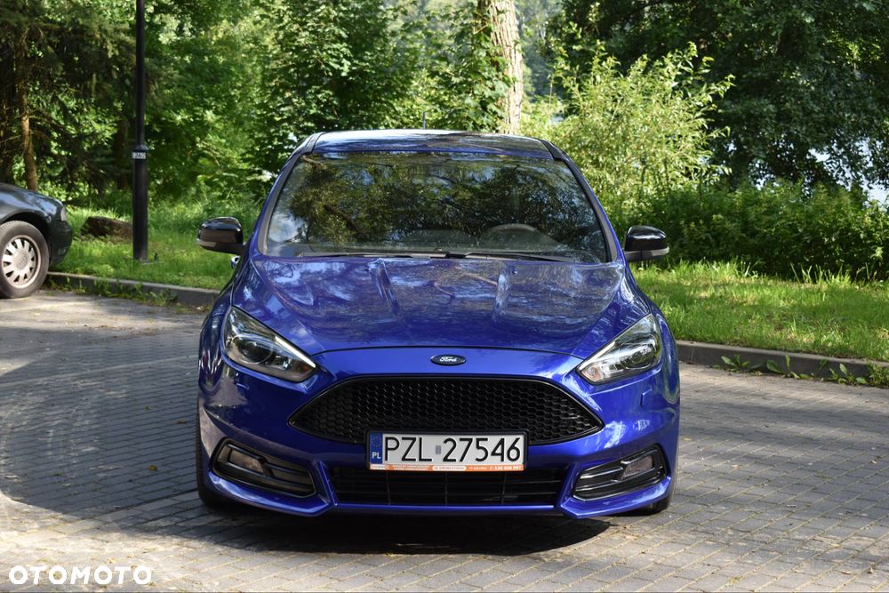 Ford Focus 2.0 EcoBoost ST mit Leder-Sport-Paket - 12