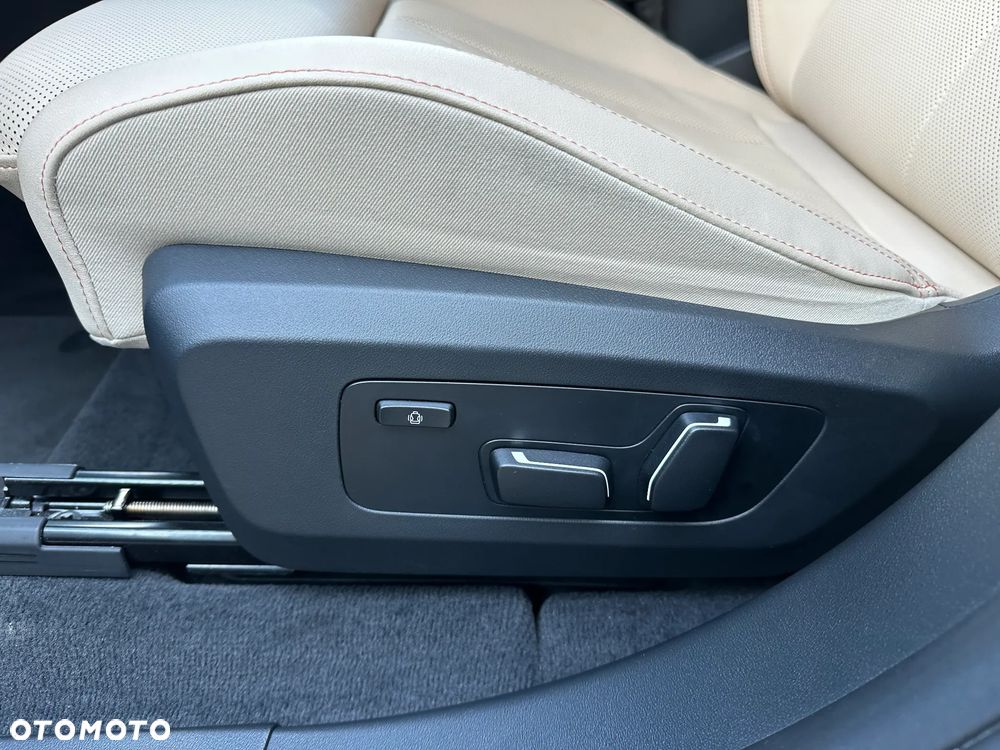 BMW X3 xDrive20d mHEV - 11