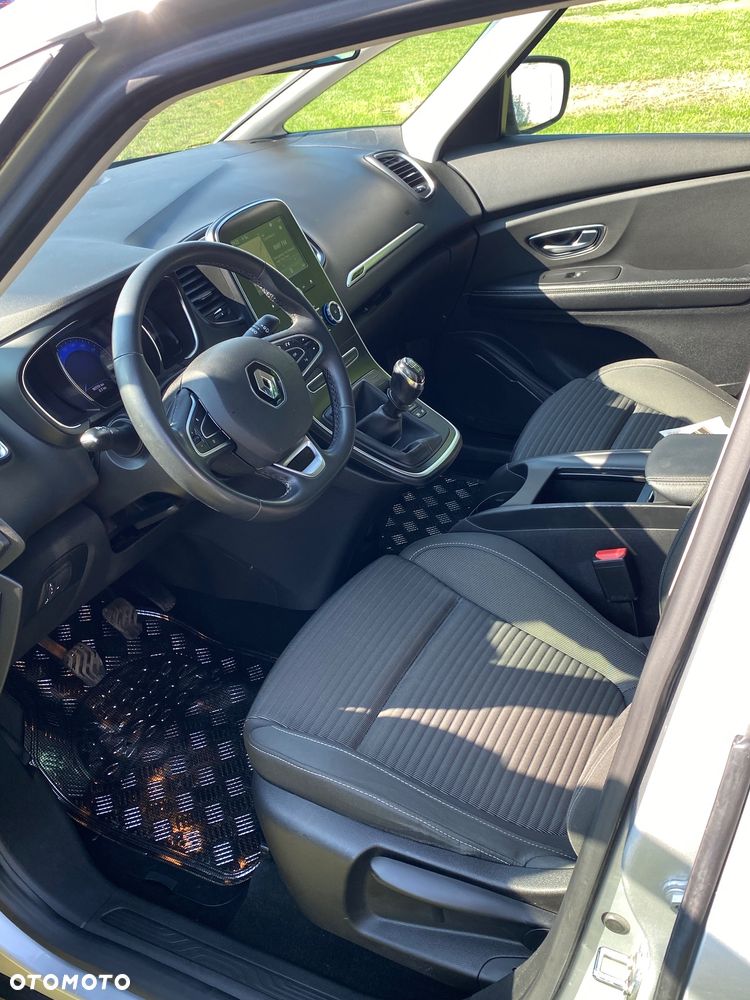 Renault Scenic - 9