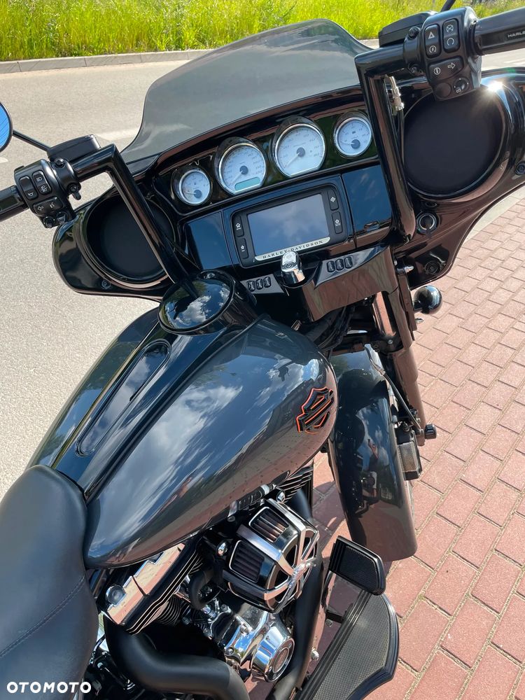 Harley-Davidson Touring Street Glide - 6