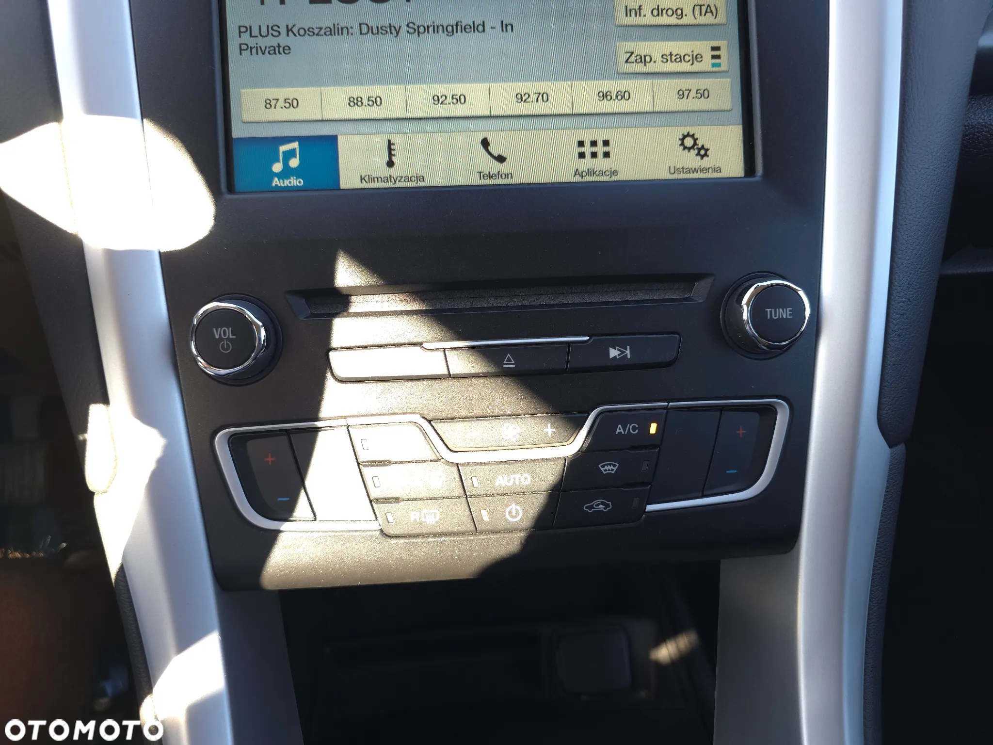 Ford Mondeo 1.5 EcoBoost Edition - 26