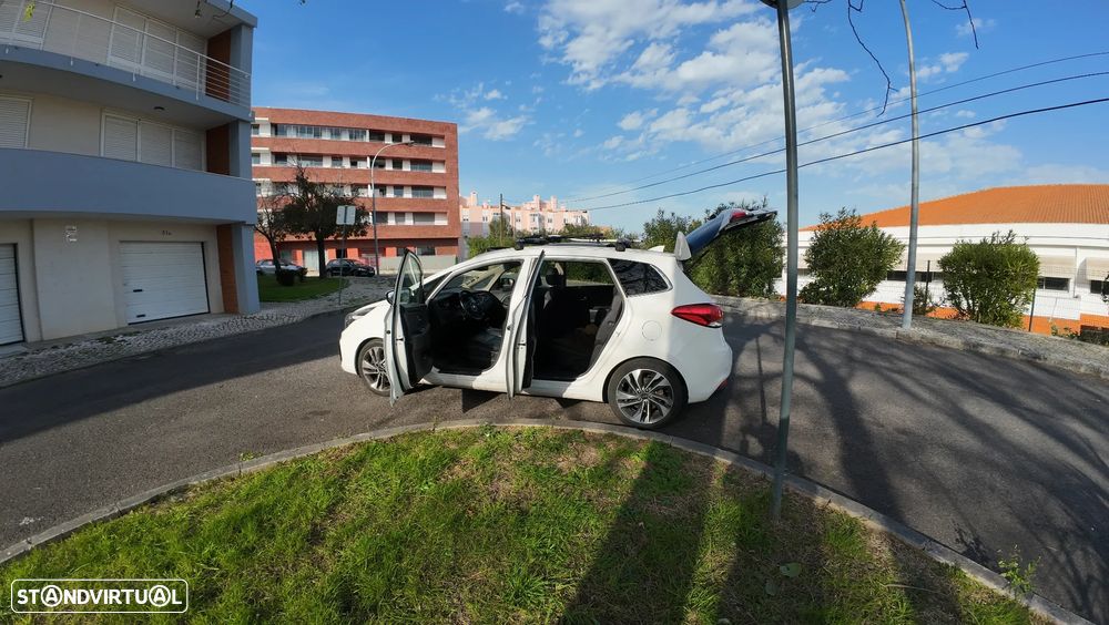 Kia Carens 1.7 CRDi ISG TX Aut. - 16