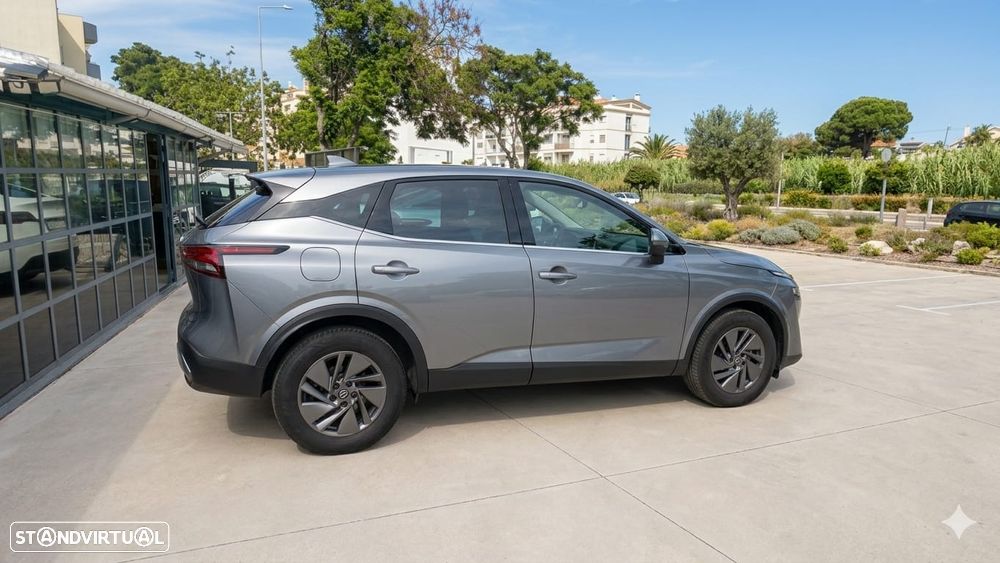 Nissan Qashqai 1.3 DIG-T N-Connecta Xtronic - 2