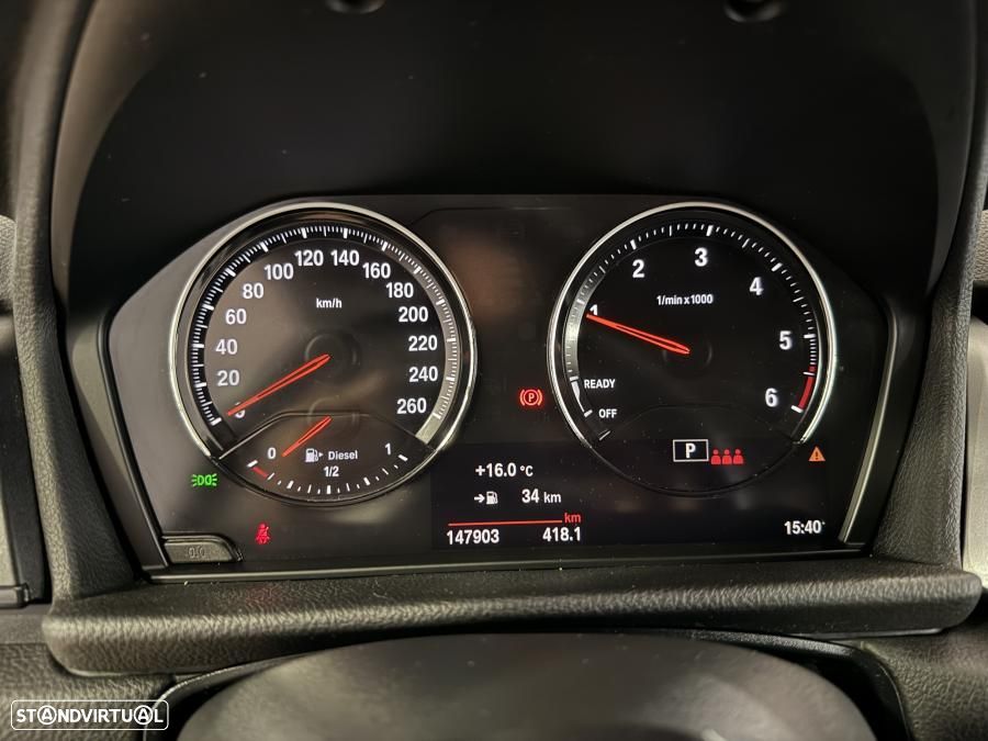 BMW 216 Active Tourer d Line Luxury Auto — fotografia 15