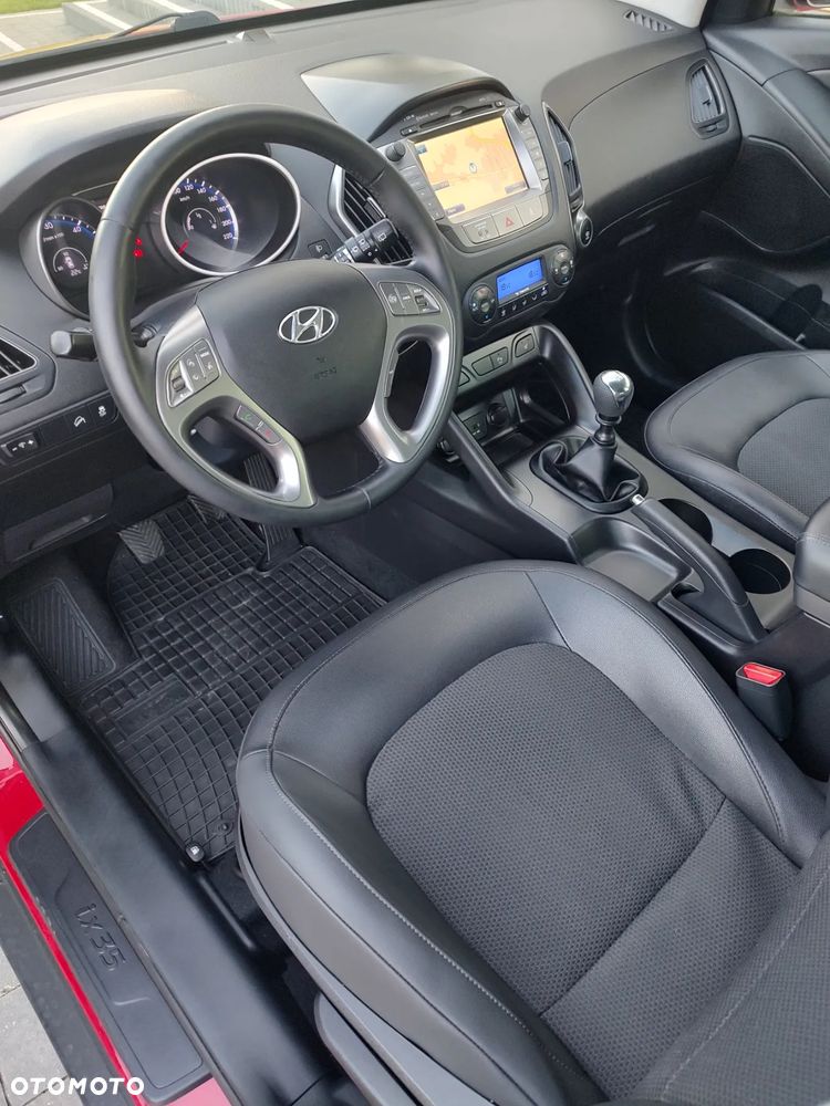 Hyundai ix35 1.7 CRDi 2WD blue Finale Gold - 9