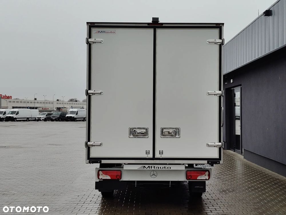 Mercedes-Benz Sprinter 319 CDI Podwozie 4325 - 12