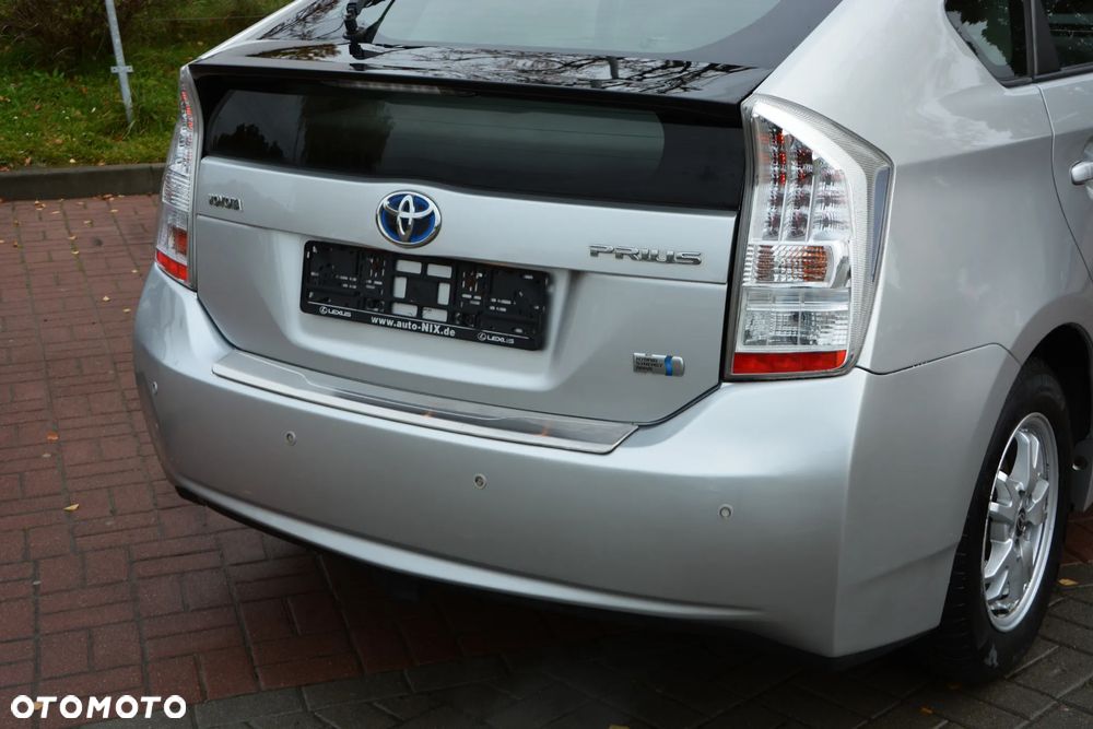 Toyota Prius 1.8 HSD Prestige - 21