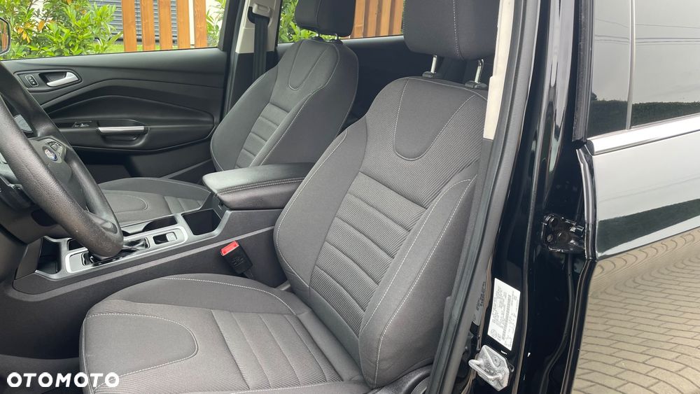Ford Kuga - 8