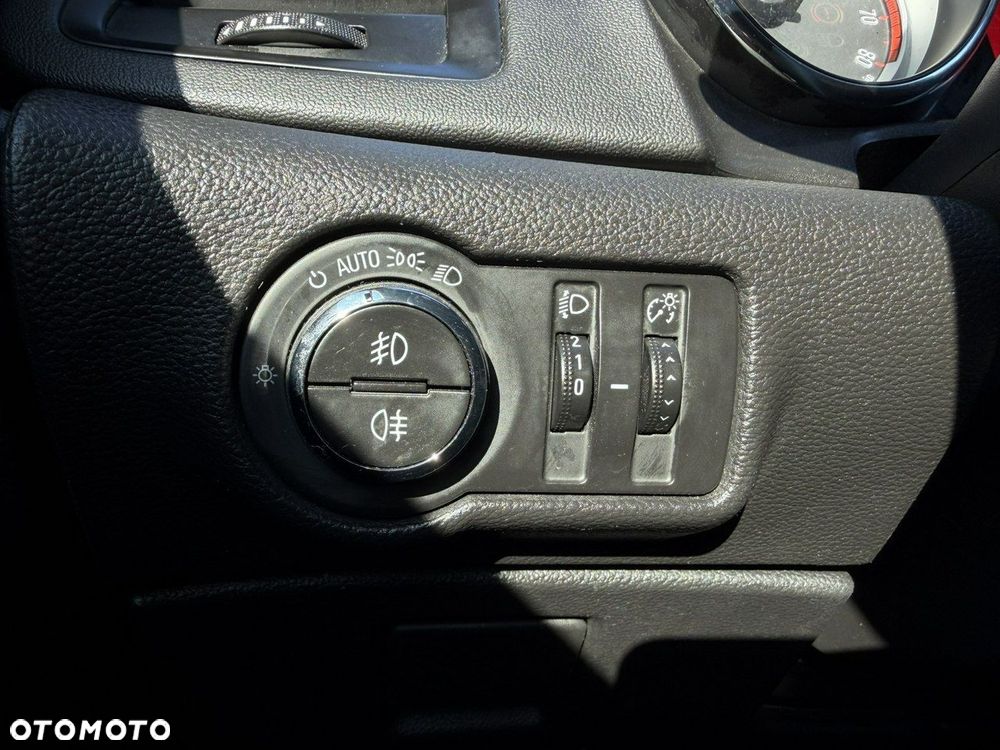 Opel Astra 1.4 T Cosmo - 17