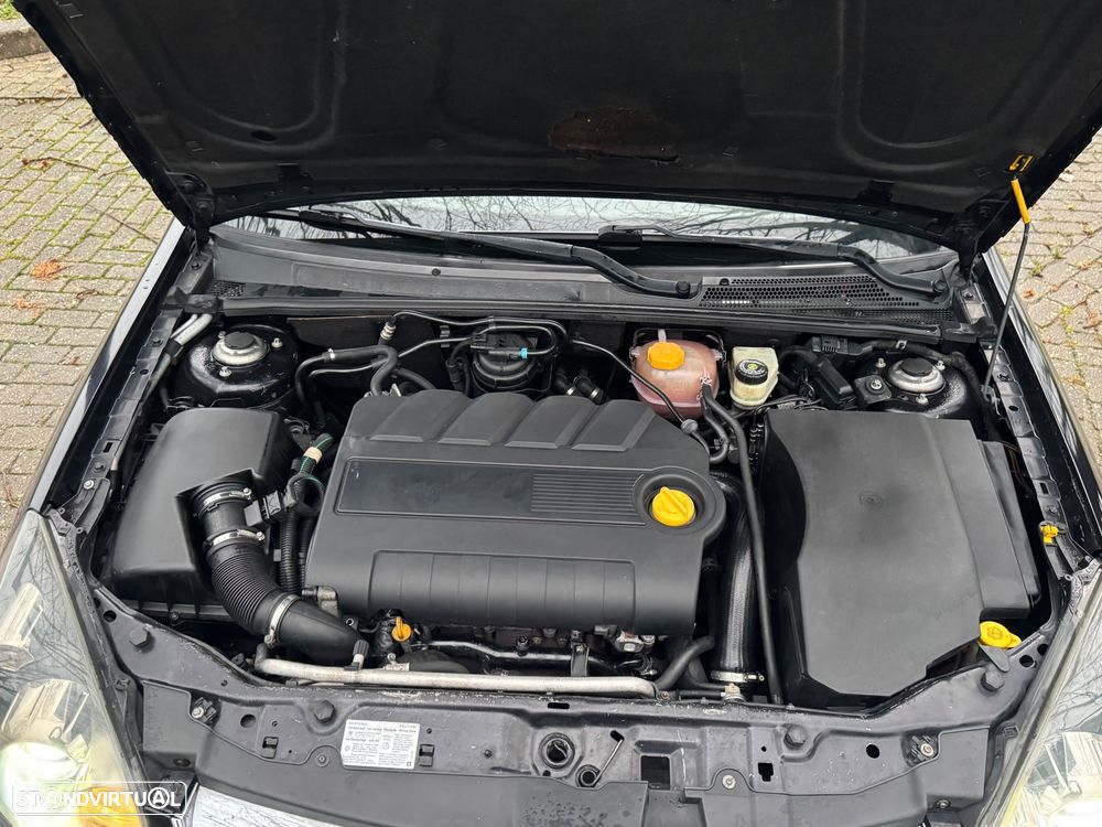 Opel Vectra 1.9 CDTI DPF Sport/GTS - 32