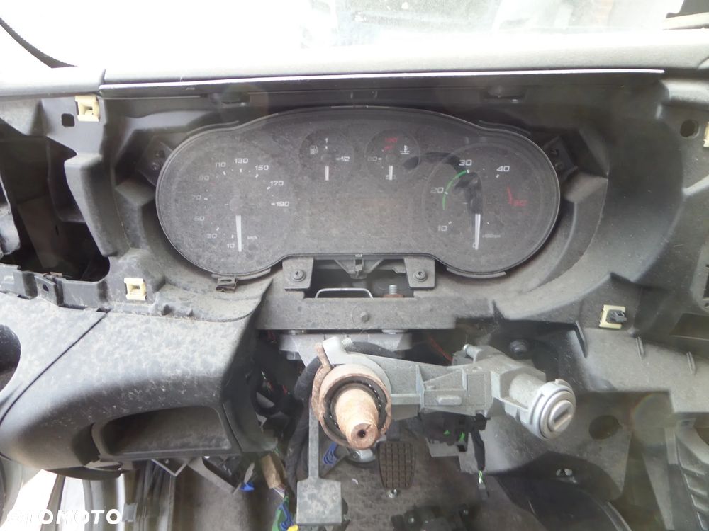 11691 Fotel plastiki osłony boczki Iveco Daily 14- - 7