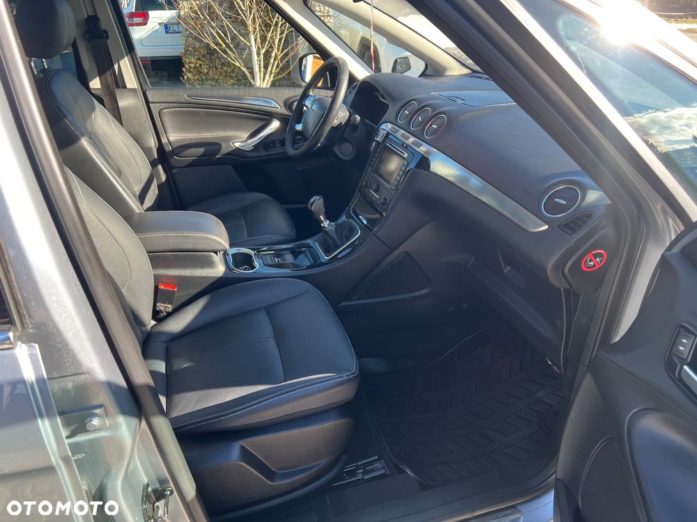 Ford S-Max 2.0 TDCi DPF Gold X - 31