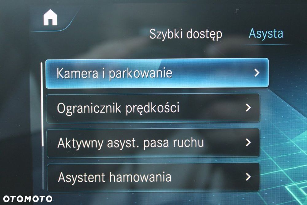 Mercedes-Benz CLA - 38