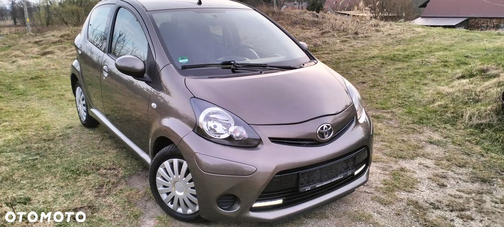 Toyota Aygo x-pose - 1
