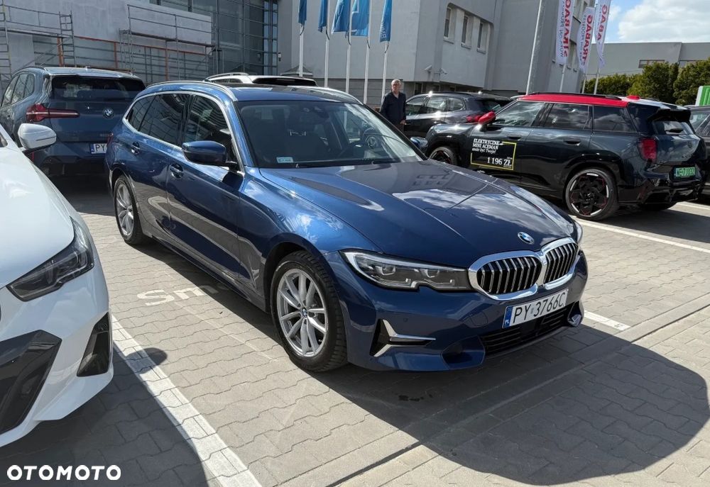 BMW Seria 3 320d xDrive Luxury Line - 2