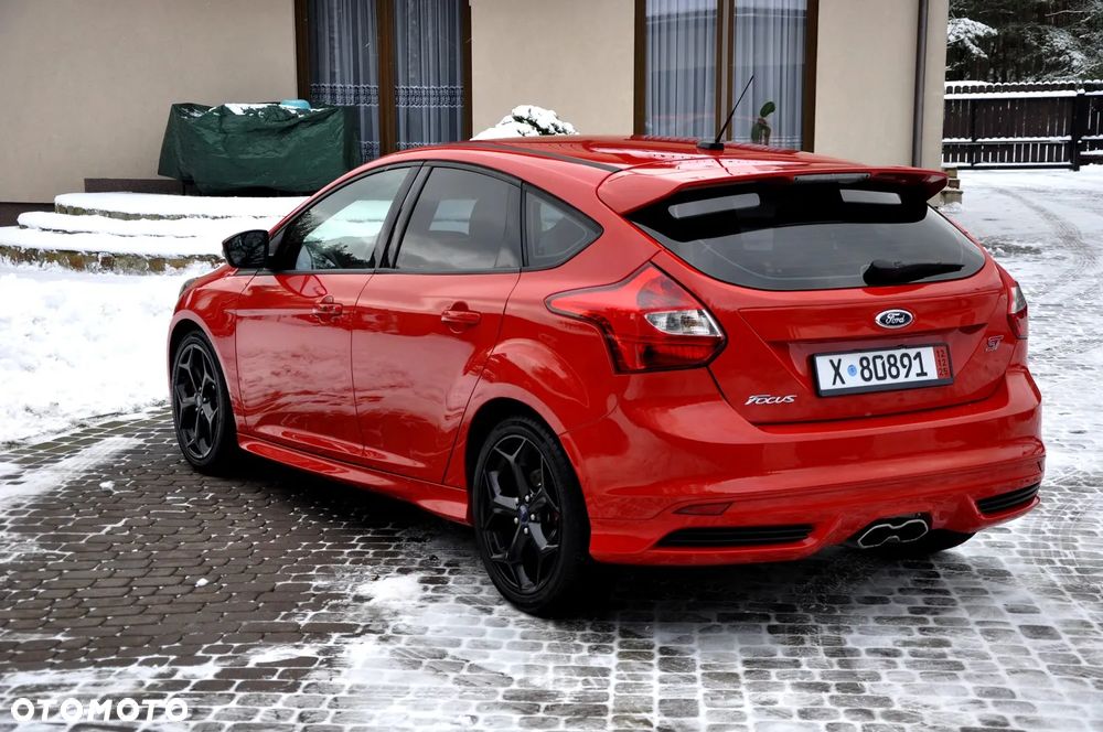 Ford Focus 2.0 EcoBoost ST mit Leder-Sport-Paket - 14