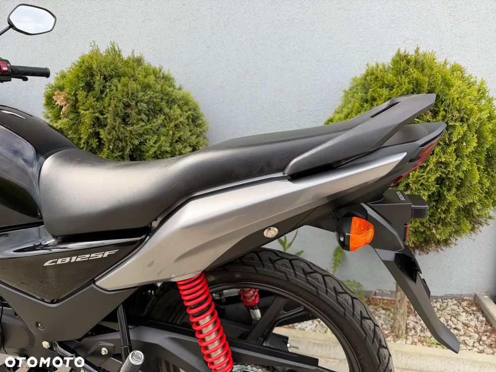 Honda CBF - 28