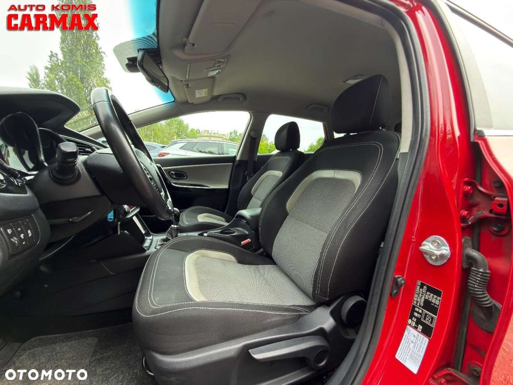 Kia Ceed - 12