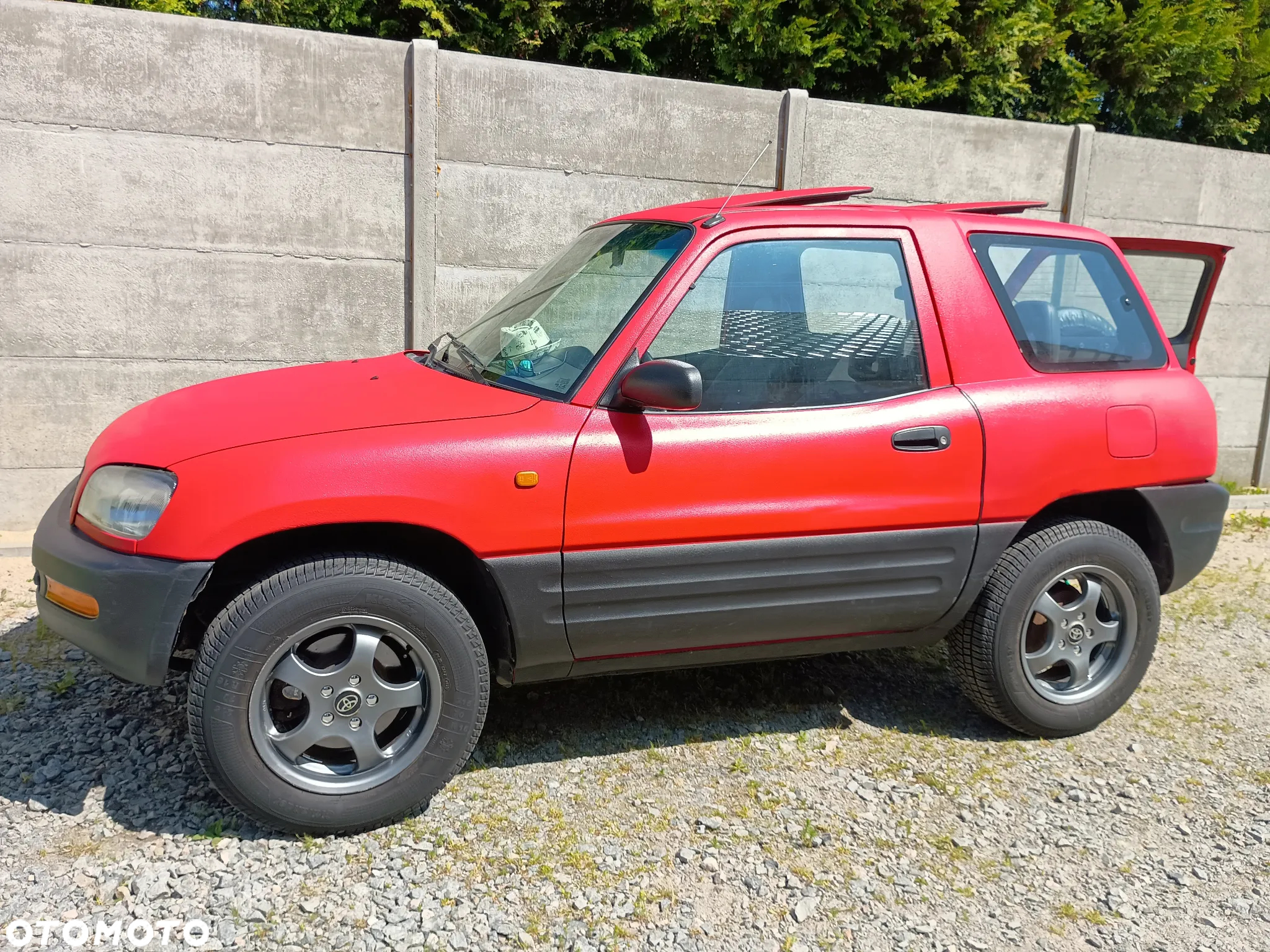 Toyota RAV4 2.0 - 18