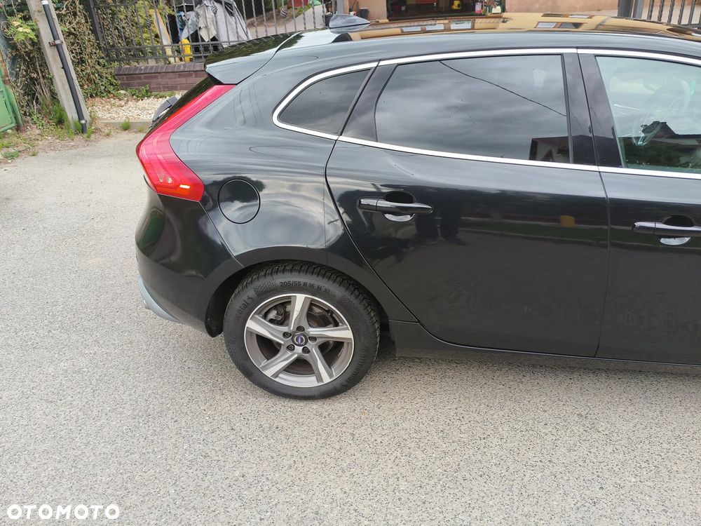 Volvo V40 D4 Drive-E R-Design Summum - 28