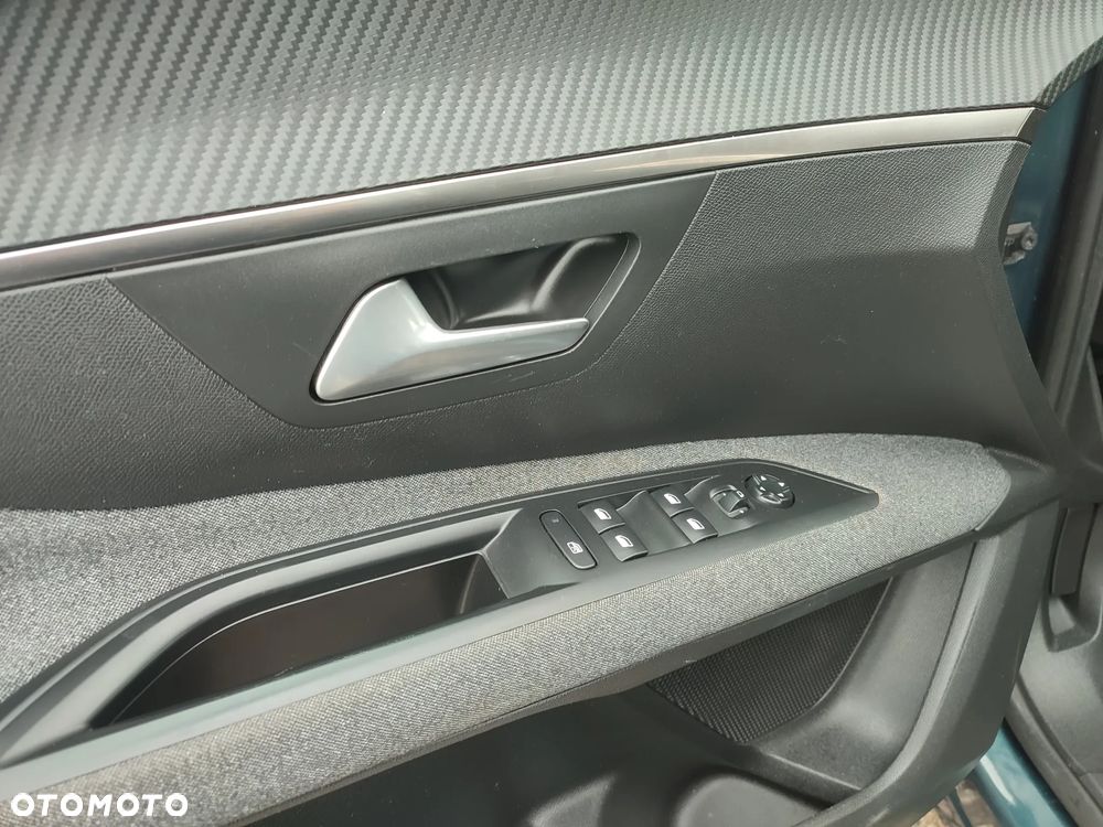 Peugeot 5008 PureTech 130 Stop & Start Active Business-Paket - 17