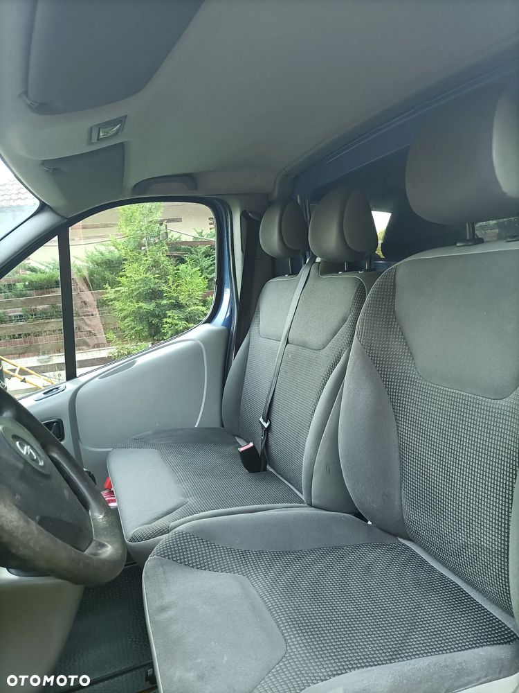 Opel Vivaro - 11