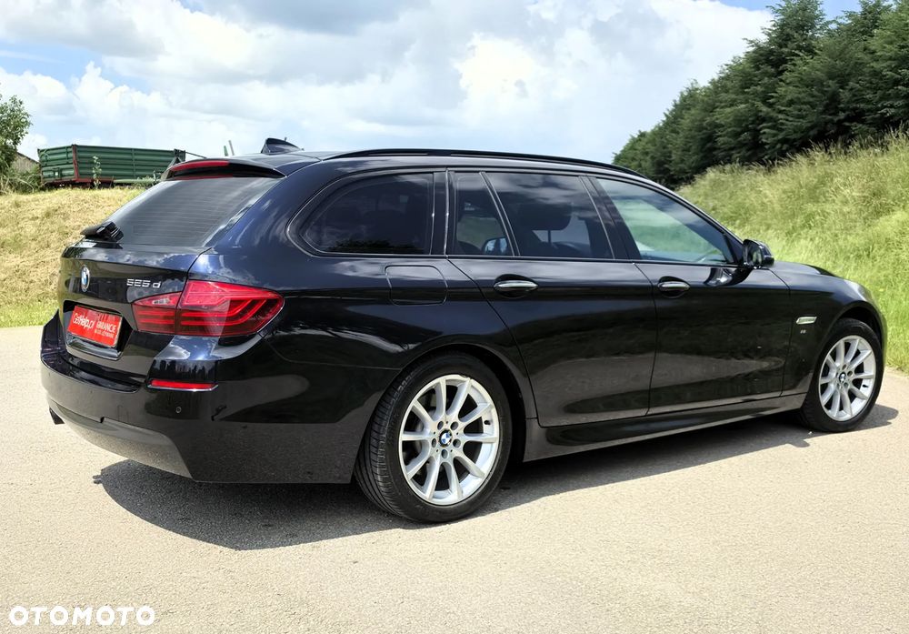BMW Seria 5 525d xDrive - 16