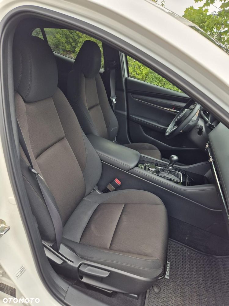 Mazda 3 SKYACTIV-D 1.8 SELECTION - 10
