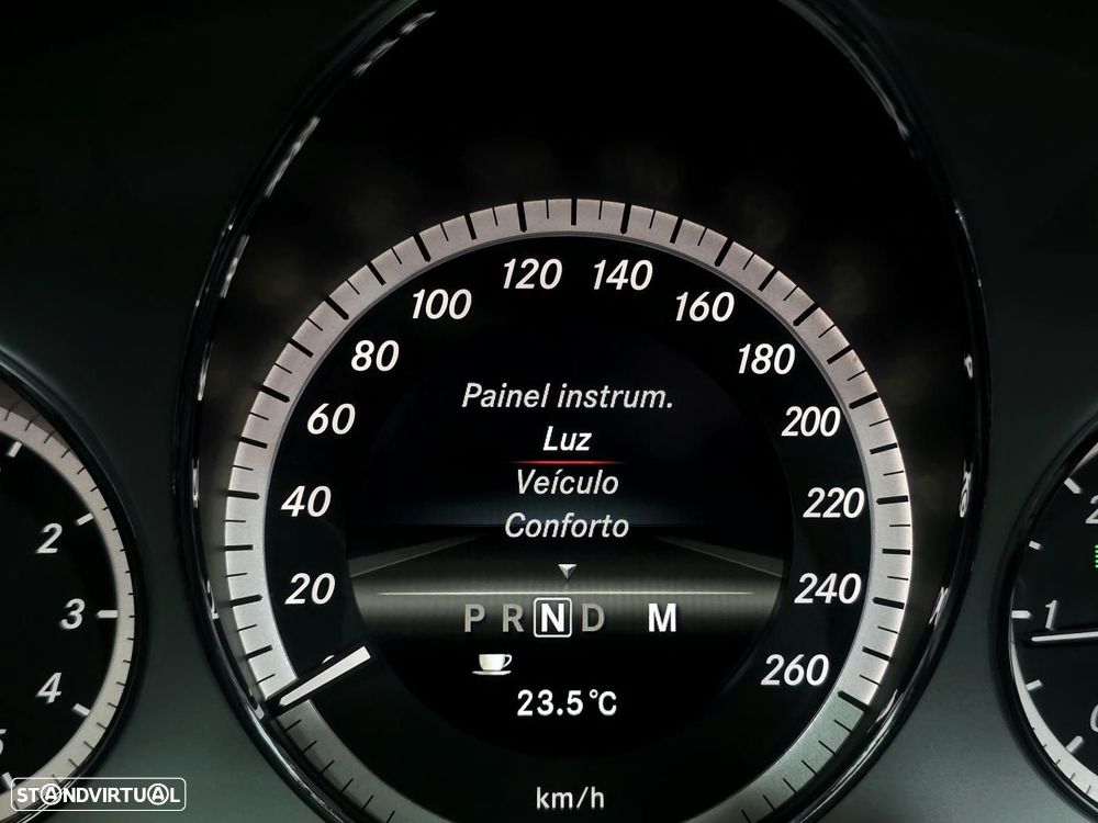 Mercedes-Benz E 250 - 33