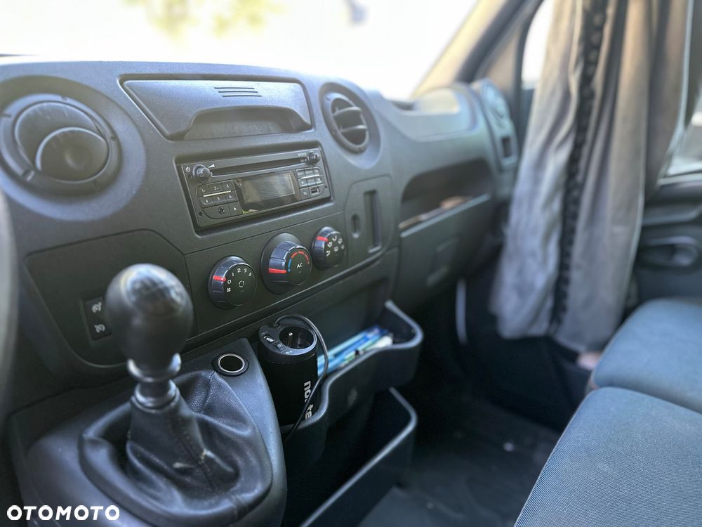 Renault Master III - 12