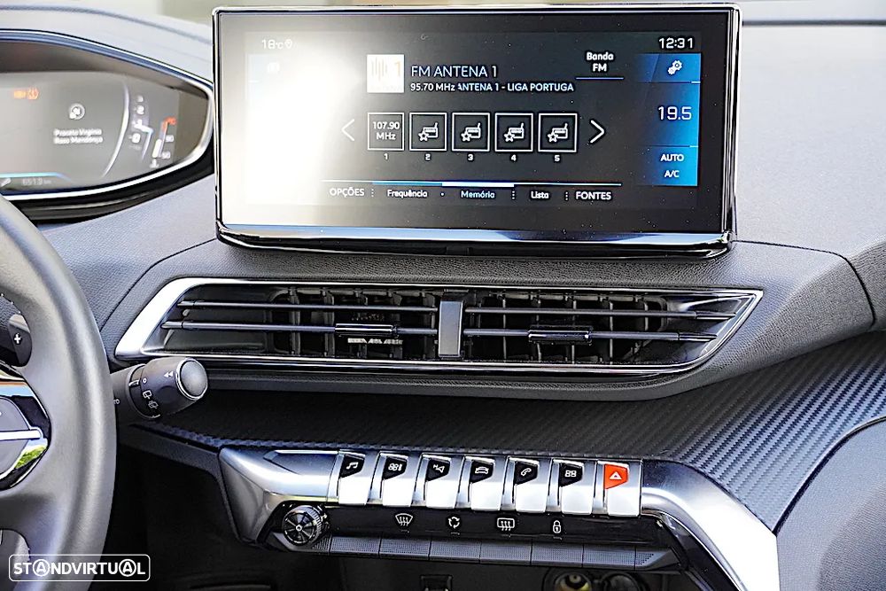 Peugeot 5008 1.5 BlueHDi Allure Pack EAT8 - 33